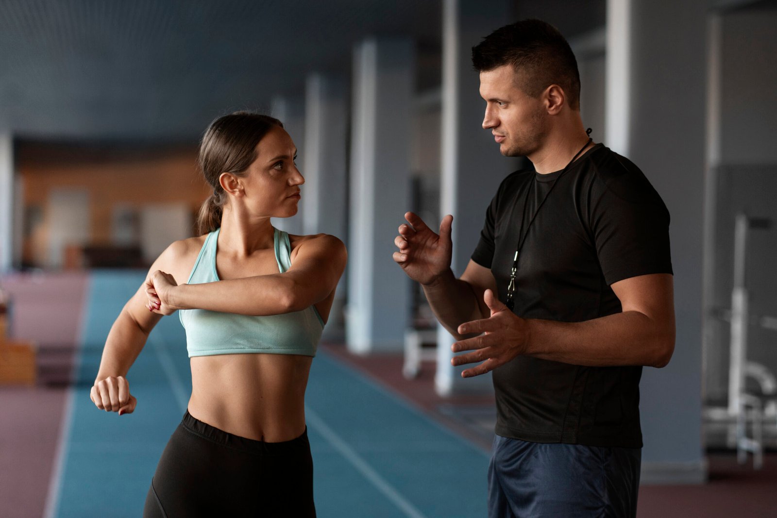 Personal trainer com cliente